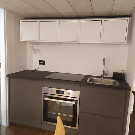 Via Lecco, Apartment